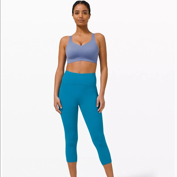 NWOT Lululemon Hold True Bra in BG - Picture 3 of 9